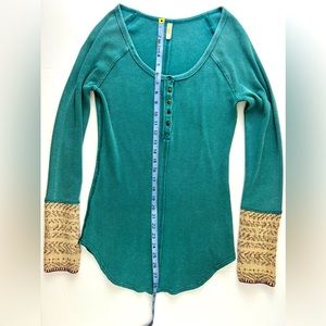 Free People long sleeve Henley with sweater like cuffs| Large size